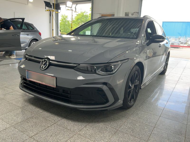 Volkswagen Golf VIII 2.0 TDI R-Line 2021 – снимка 1