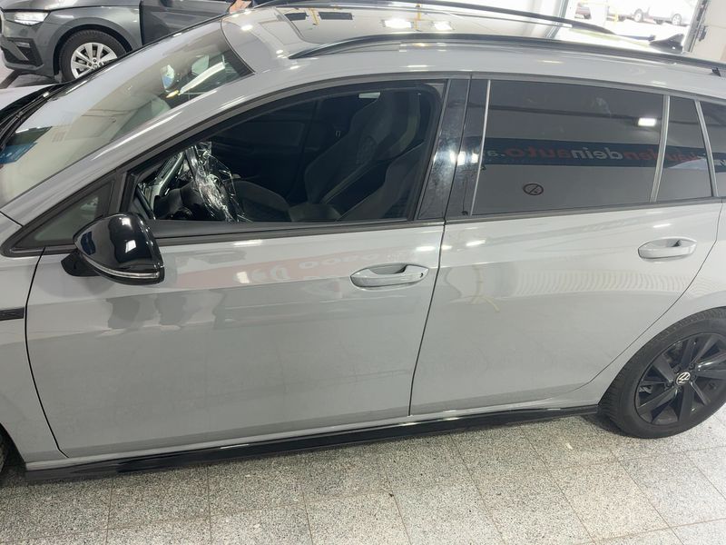 Volkswagen Golf VIII 2.0 TDI R-Line 2021 – снимка 4
