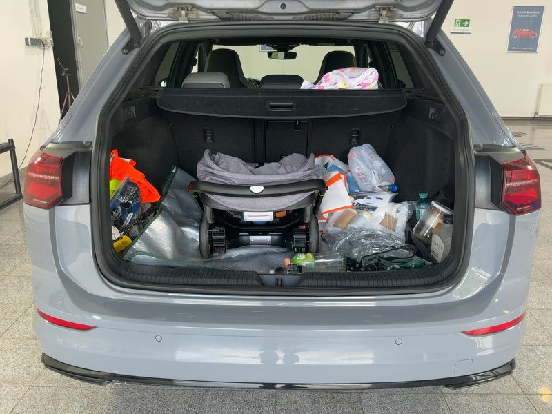 Volkswagen Golf VIII 2.0 TDI R-Line 2021 – снимка 15