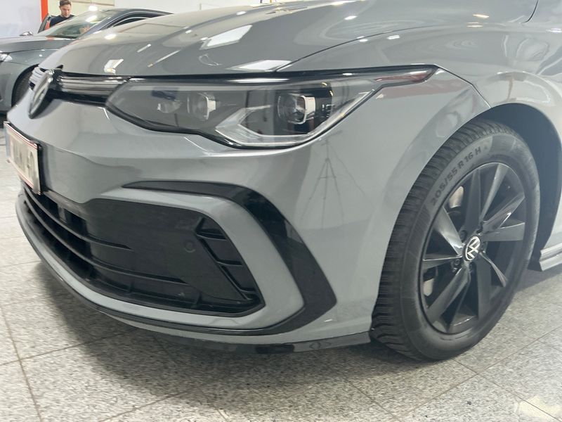 Volkswagen Golf VIII 2.0 TDI R-Line 2021 – снимка 31