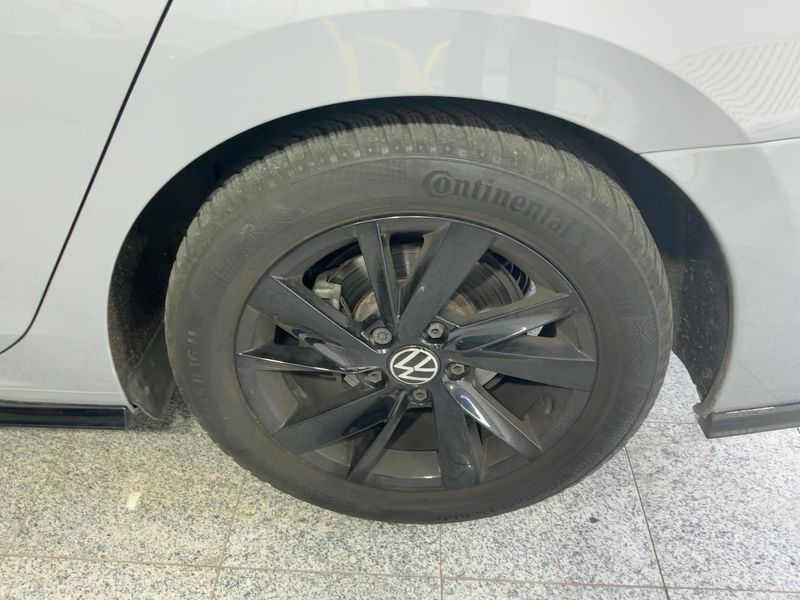 Volkswagen Golf VIII 2.0 TDI R-Line 2021 – снимка 5