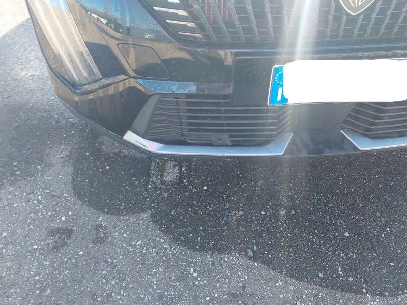 Peugeot 2008 1.2 PureTech Allure 2025 – снимка 29