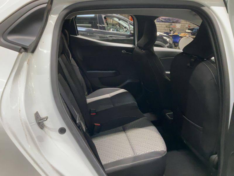 Renault Clio 1.0 TCe Evolution 2023 – снимка 19