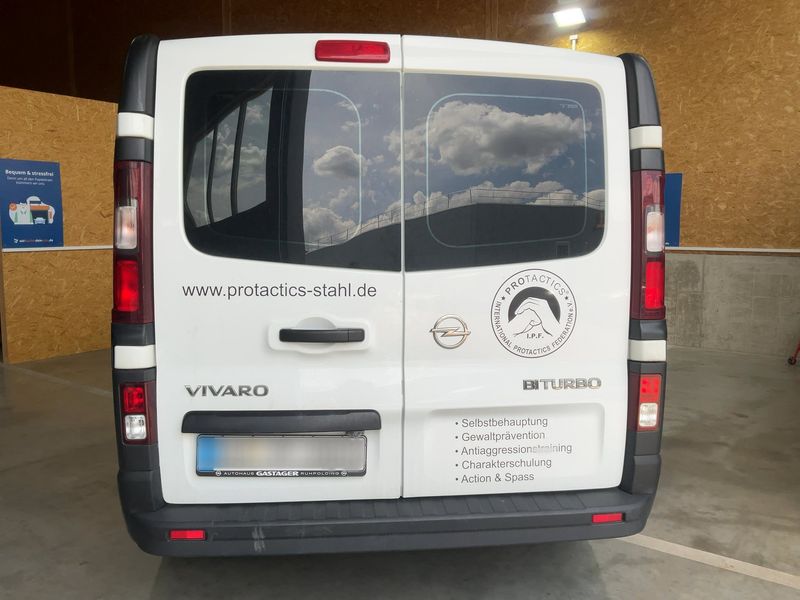 Opel Vivaro 1.6 CDTI Biturbo Combi L1H1 2,7t 2017 – снимка 7