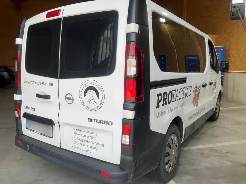 Opel Vivaro 1.6 CDTI Biturbo Combi L1H1 2,7t 2017 – снимка 8