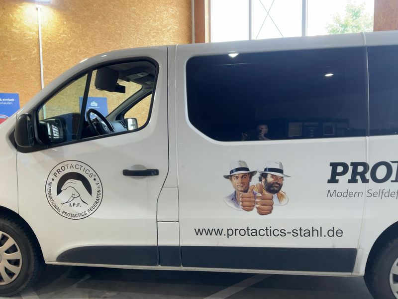 Opel Vivaro 1.6 CDTI Biturbo Combi L1H1 2,7t 2017 – снимка 4