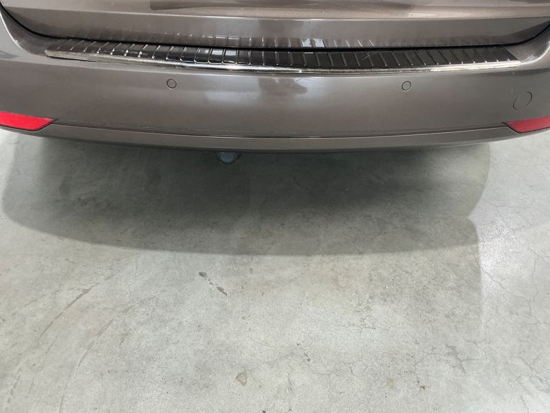 Volkswagen Touran 1.6 TDI Style 2011 – снимка 29