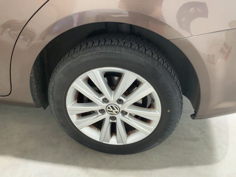 Volkswagen Touran 1.6 TDI Style 2011 – снимка 5