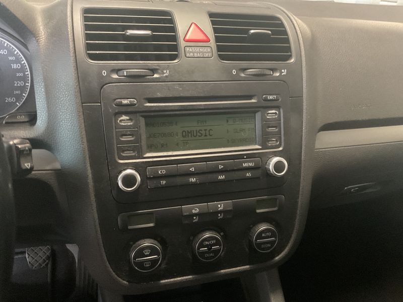 Volkswagen Golf V 1.6 FSI Sportline 2006 – снимка на щета
