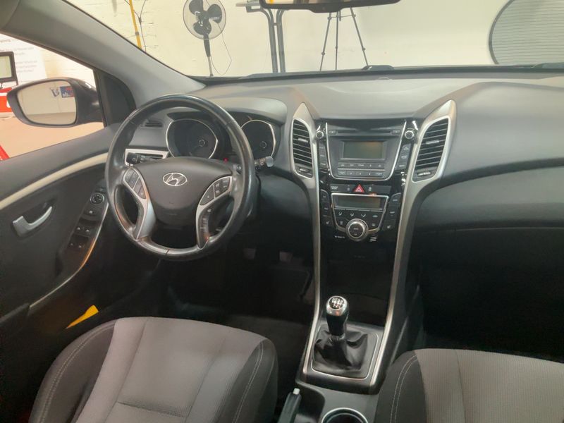 Hyundai i30 1.4 Classic 2014 – снимка 17