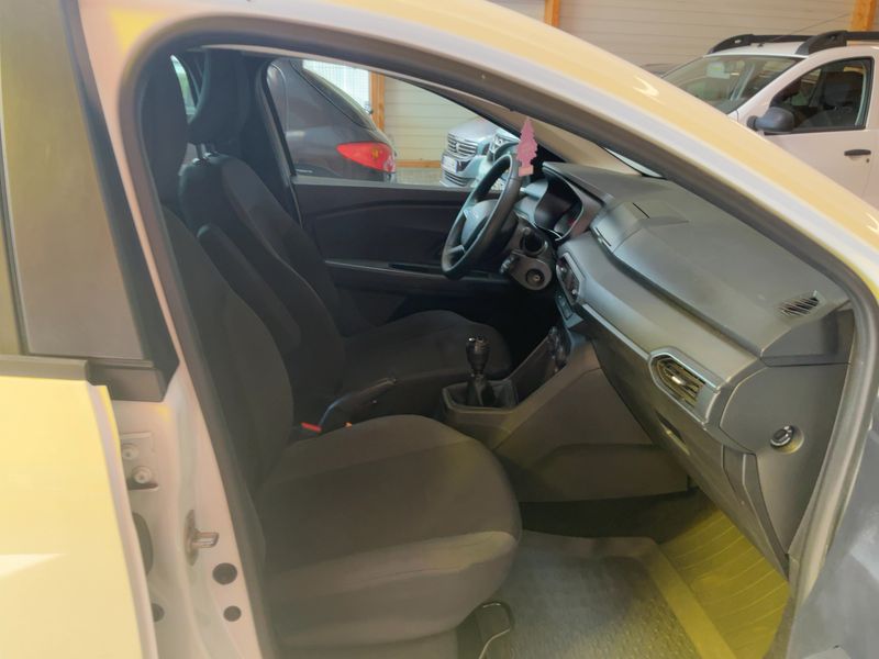 Dacia Sandero 1.0 TCe Essential 2022 – снимка 11