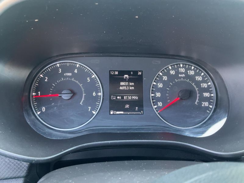 Dacia Sandero 1.0 TCe Essential 2022 – снимка 13