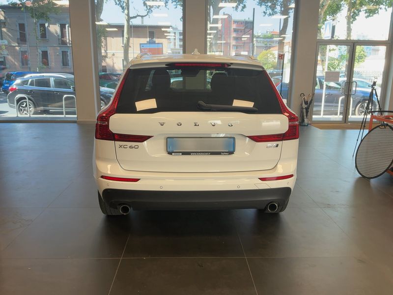 Volvo XC60 2.0 B4 Diesel Mild-Hybrid Momentum Pro AWD 2020 – снимка 7