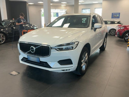 Volvo XC60 2.0 B4 Diesel Mild-Hybrid Momentum Pro AWD 2020 – снимка 1