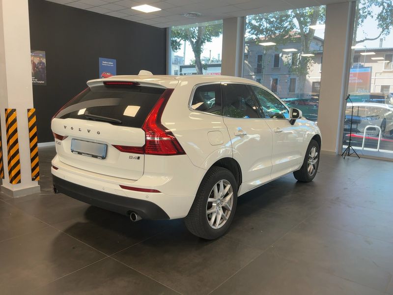 Volvo XC60 2.0 B4 Diesel Mild-Hybrid Momentum Pro AWD 2020 – снимка 8