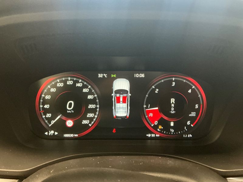 Volvo XC60 2.0 B4 Diesel Mild-Hybrid Momentum Pro AWD 2020 – снимка 18