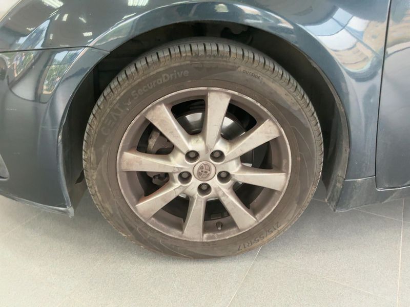 Toyota Avensis 2.0 D-4D Advance 2013 – снимка 3