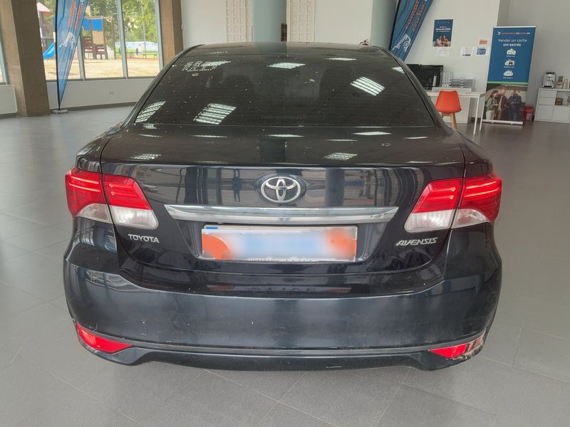 Toyota Avensis 2.0 D-4D Advance 2013 – снимка 7