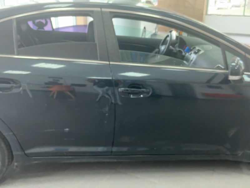 Toyota Avensis 2.0 D-4D Advance 2013 – снимка 10