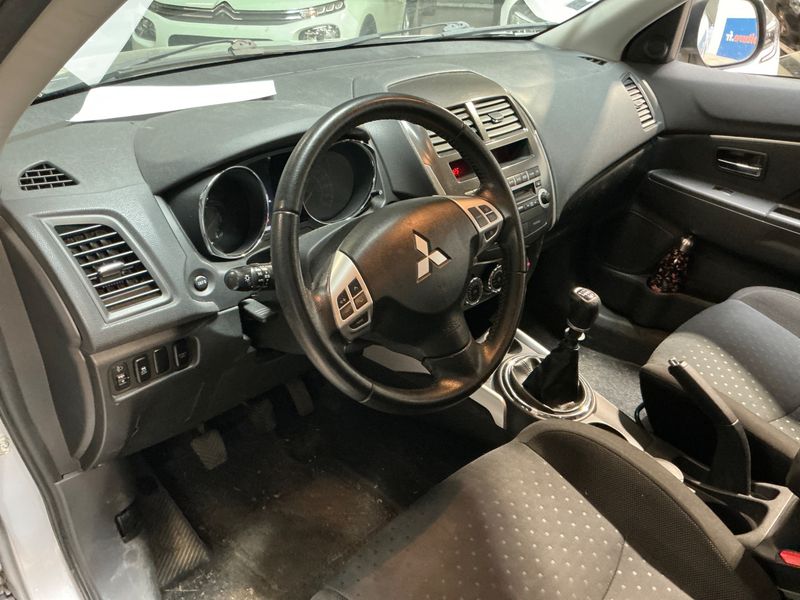 Mitsubishi ASX 1.8 DI-D Invite 2WD 2013 – снимка 24