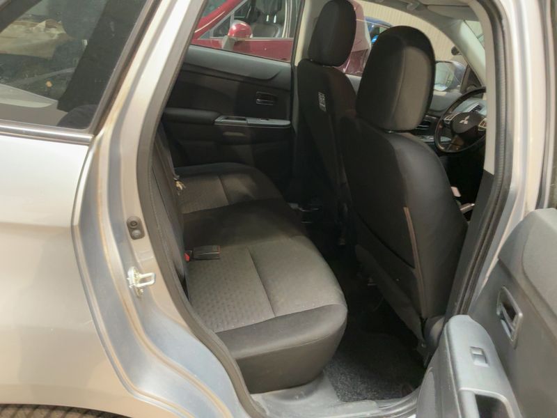 Mitsubishi ASX 1.8 DI-D Invite 2WD 2013 – снимка 19