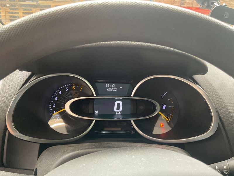 Renault Clio 0.9 Energy Dynamique 2015 – снимка 18