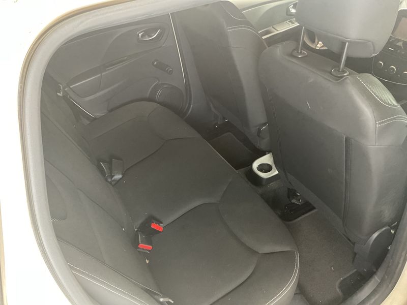 Renault Clio 0.9 Energy Dynamique 2015 – снимка 30
