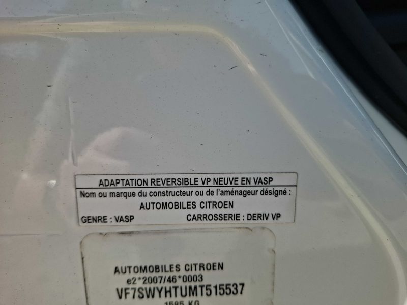 Citroen C3 1.5 Blue-HDi Société Feel Nav 2021 – снимка 20
