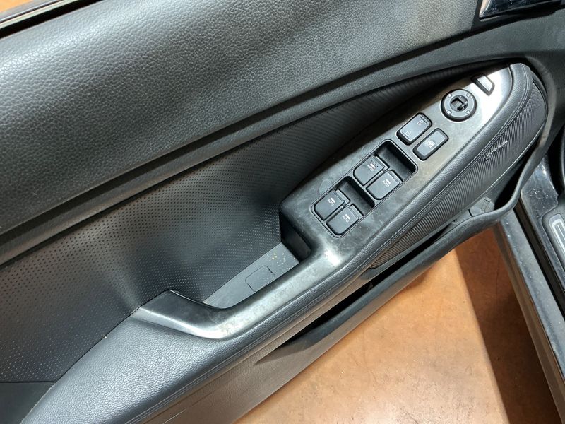 Kia Optima 2.0 Hybrid Spirit 2013 – снимка 34
