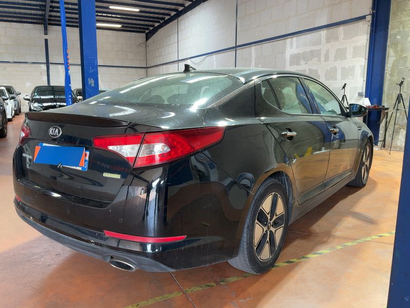 Kia Optima 2.0 Hybrid Spirit 2013 – снимка 8