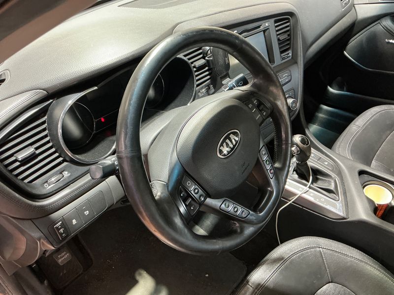 Kia Optima 2.0 Hybrid Spirit 2013 – снимка 33