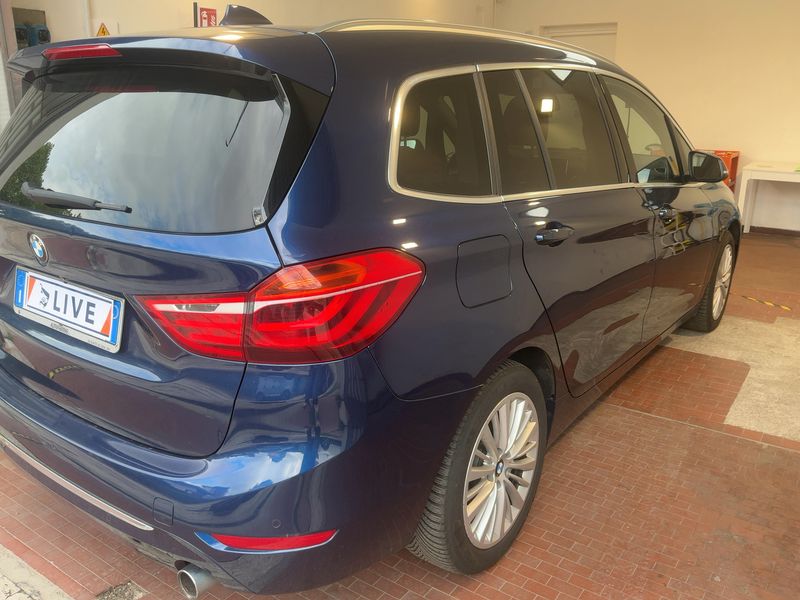 BMW 2er 220d Gran Tourer xDrive Luxury Line 2017 – снимка 8
