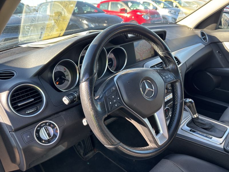 Mercedes-Benz C-Klasse C 220 CDI T BlueEfficiency Avantgarde 2012 – снимка 38