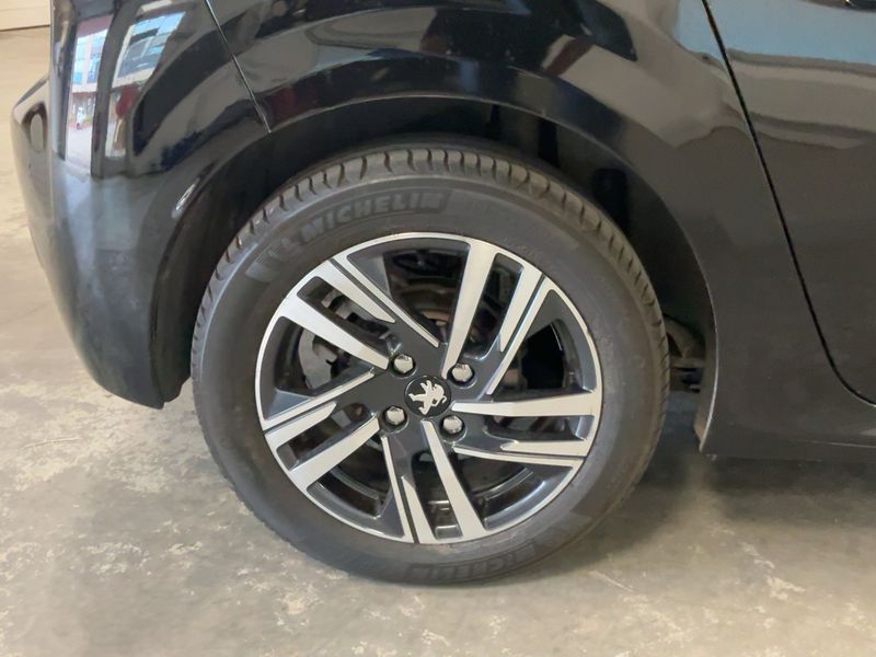Peugeot 208 1.2 PureTech Allure Business 2021 – снимка 9