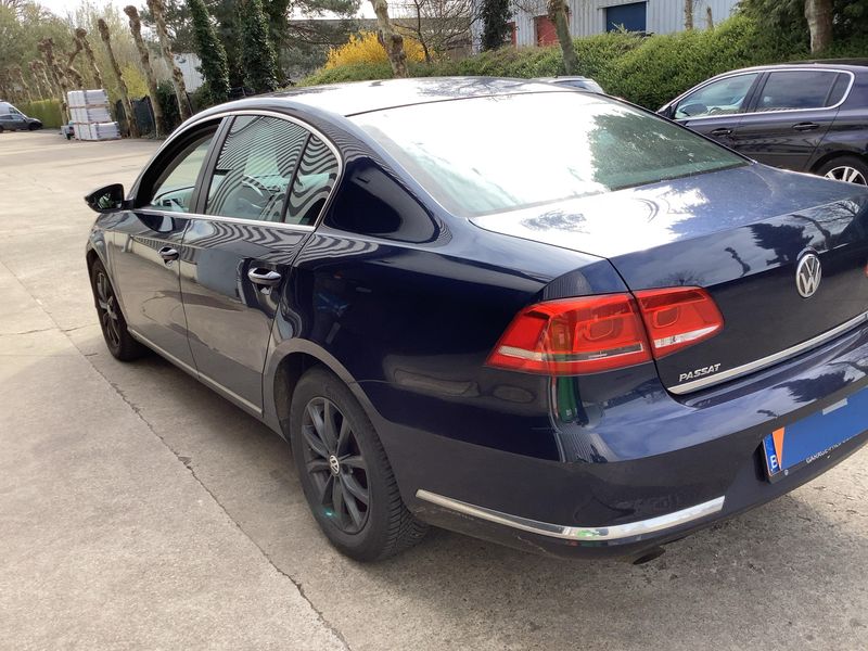 Volkswagen Passat 1.6 TDI Comfortline BlueMotion Tech 2015 – снимка 6