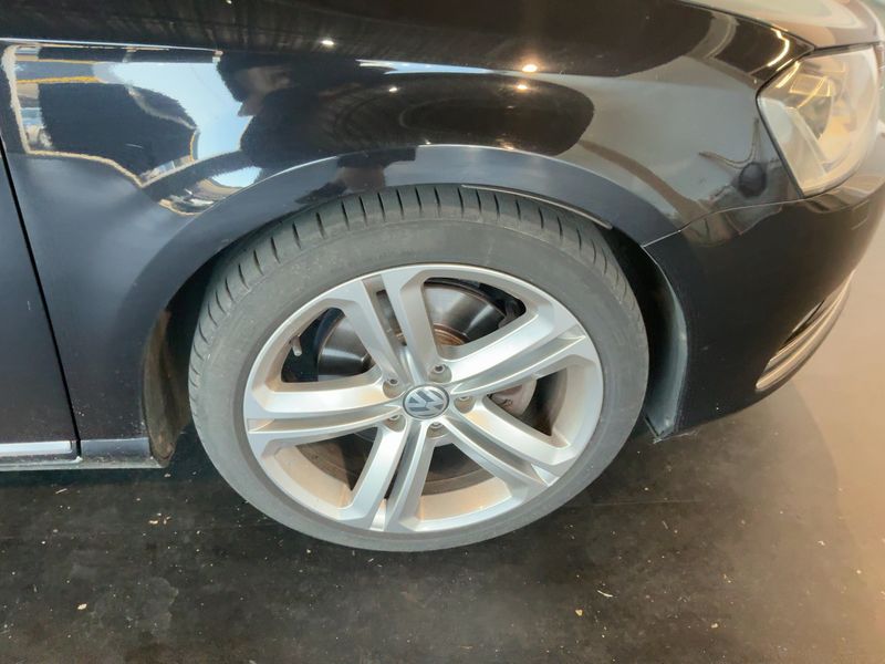Volkswagen Passat 2.0 TDI Highline BlueMotion Tech 2013 – снимка 11