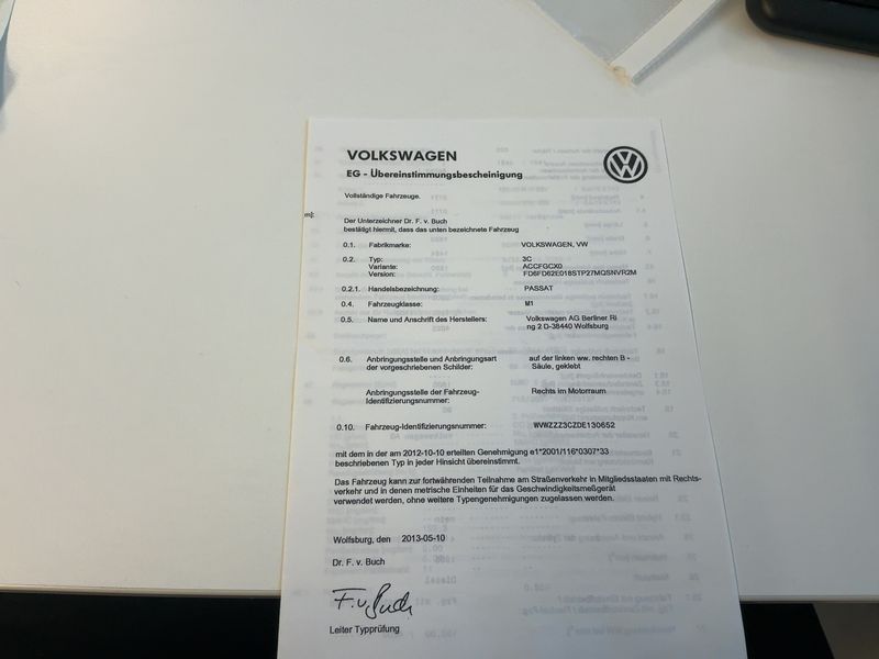 Volkswagen Passat 2.0 TDI Highline BlueMotion Tech 2013 – снимка 21