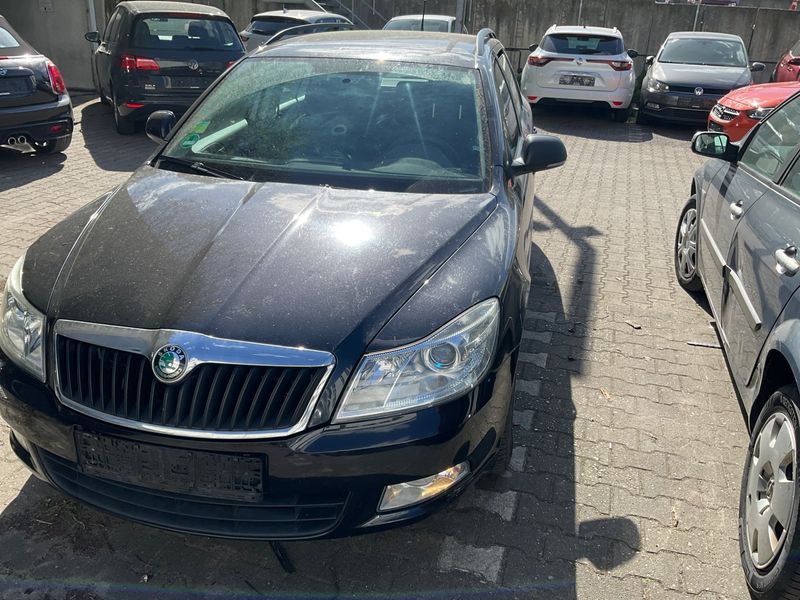 Skoda Octavia 1.4 TSI Ambiente 2013 – снимка 1