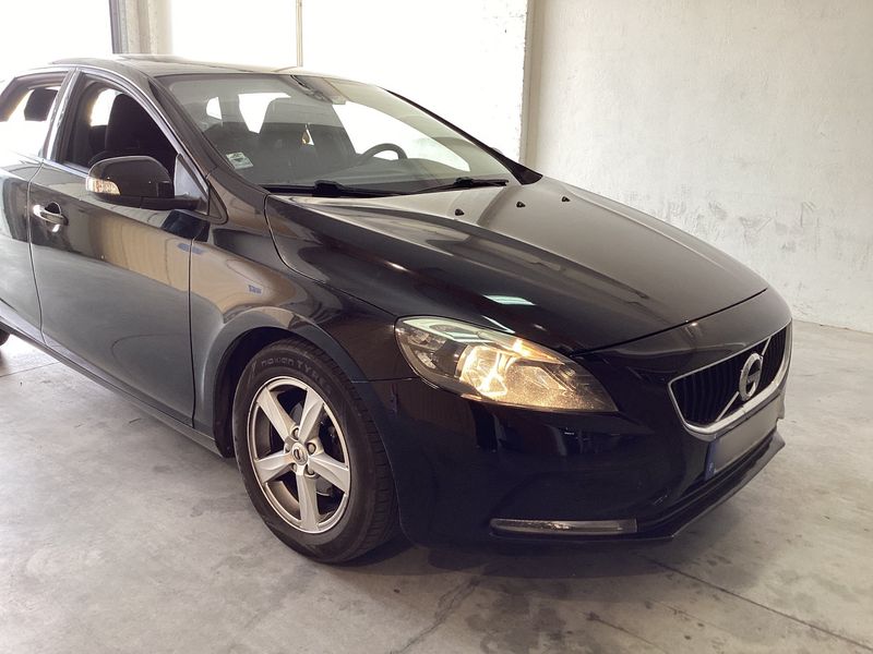 Volvo V40 2.0 D2 Kinetic 2018 – снимка 12