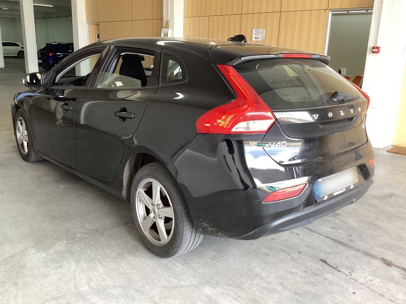 Volvo V40 2.0 D2 Kinetic 2018 – снимка 6