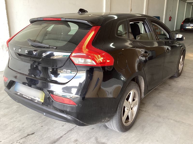 Volvo V40 2.0 D2 Kinetic 2018 – снимка 8