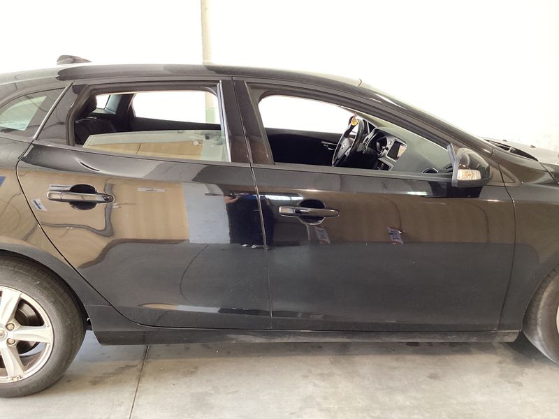 Volvo V40 2.0 D2 Kinetic 2018 – снимка 10