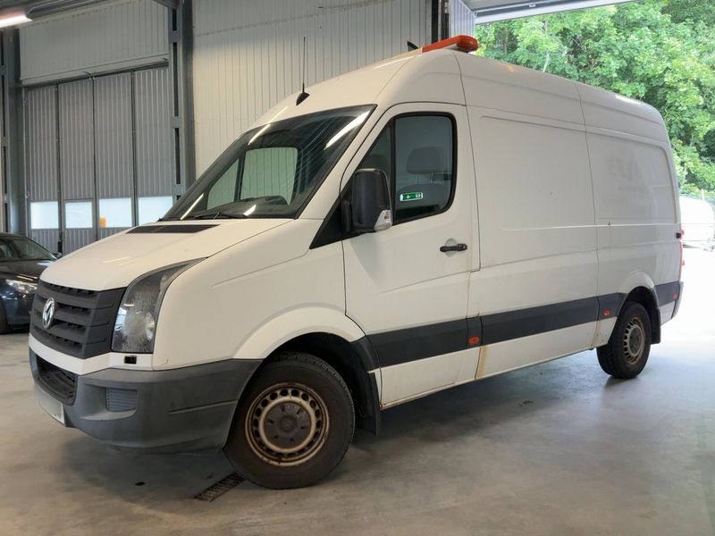 Volkswagen Crafter 2.0 TDI Kasten 35 mittlerer Radstand mit Hochdach 2016 – снимка 1
