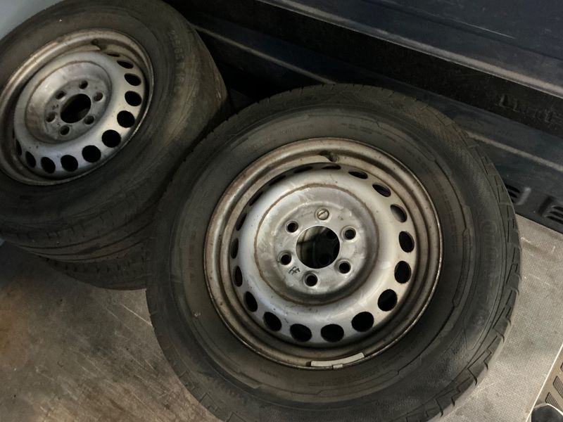 Volkswagen Crafter 2.0 TDI Kasten 35 mittlerer Radstand mit Hochdach 2016 – снимка 15