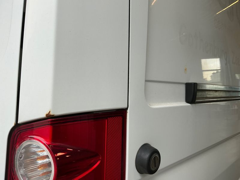 Volkswagen Crafter 2.0 TDI Kasten 35 mittlerer Radstand mit Hochdach 2016 – снимка 22