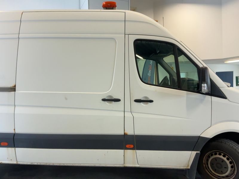 Volkswagen Crafter 2.0 TDI Kasten 35 mittlerer Radstand mit Hochdach 2016 – снимка 10