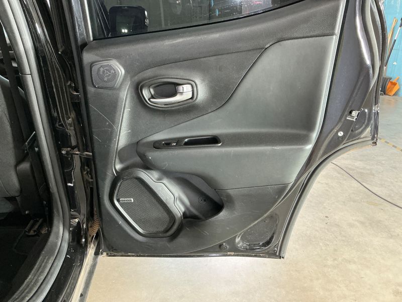 Jeep Renegade 1.0 TGDi Limited 4x2 2020 – снимка 42