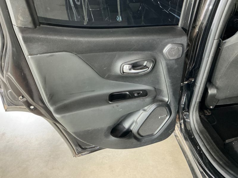 Jeep Renegade 1.0 TGDi Limited 4x2 2020 – снимка 44