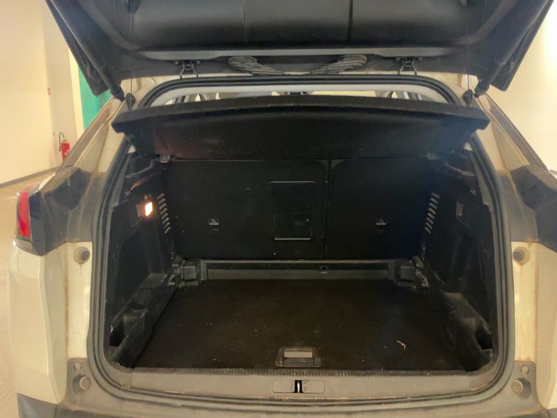 Peugeot 3008 1.2 PureTech Allure 2018 – снимка 15