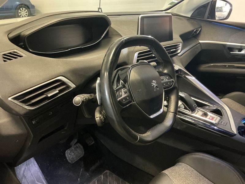 Peugeot 3008 1.2 PureTech Allure 2018 – снимка 24